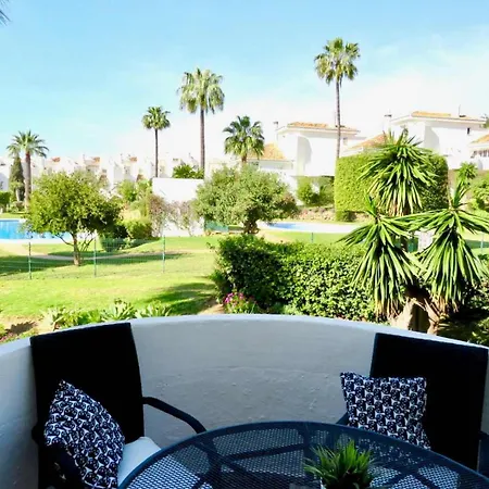 Bright Spacious 3 Bed بيت للعطل